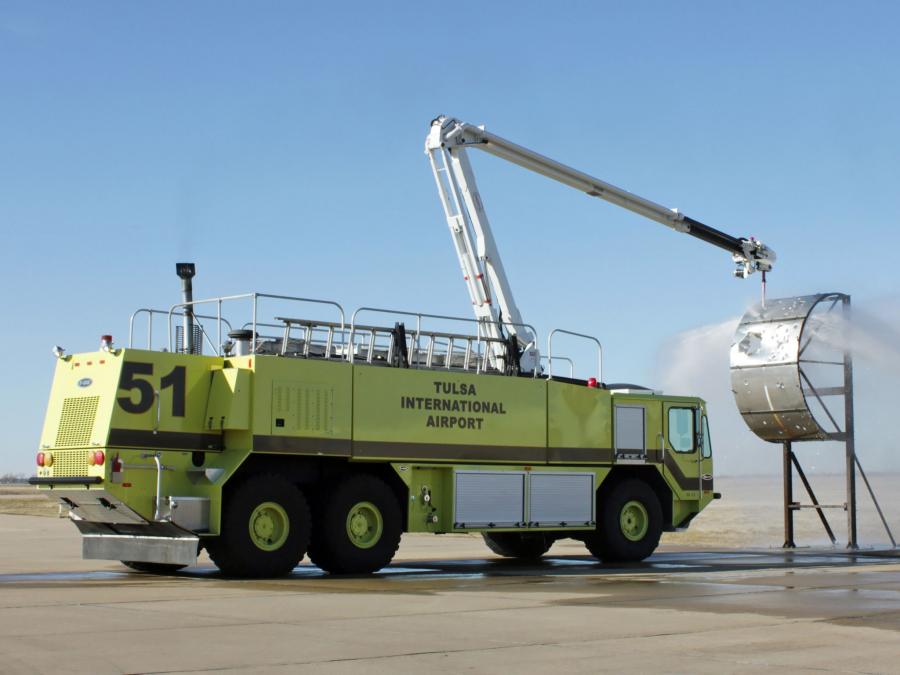  Oshkosh Striker 3000 ARFF 2002 года  (фото 15 из 17)